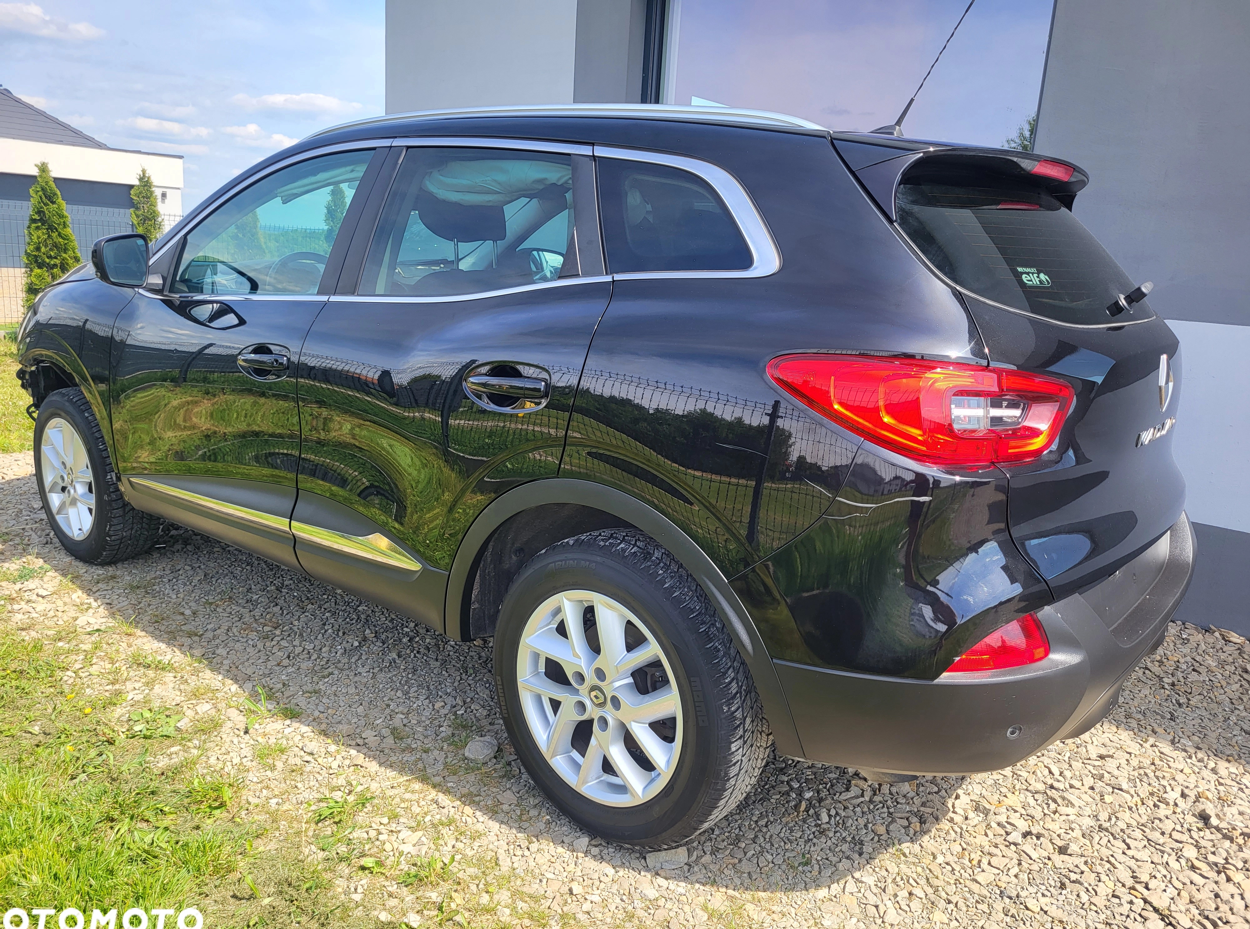 Renault Kadjar cena 26500 przebieg: 141300, rok produkcji 2017 z Krosno małe 79